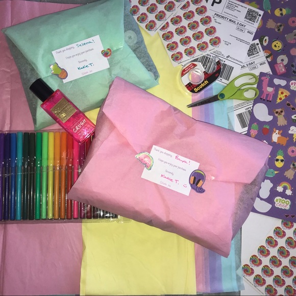 Meet your Posher, Katie - Picture 2 of 2